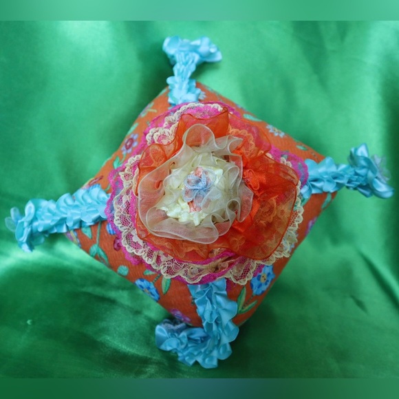 Hand Crafted VW Bug Gypsy Jar&Flower Power Pillow Set 60s Beachy Floral Aroma - Picture 8 of 13